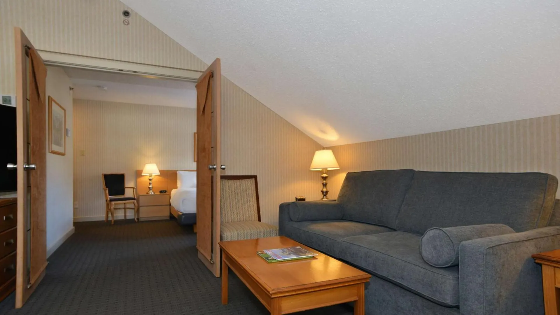***  Listel Whistler, A Coast Hotel Canada