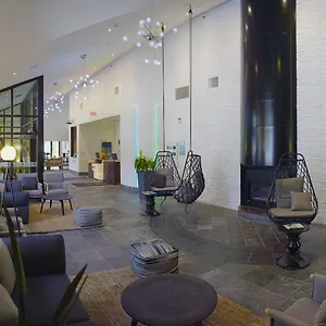 Hotel Aava